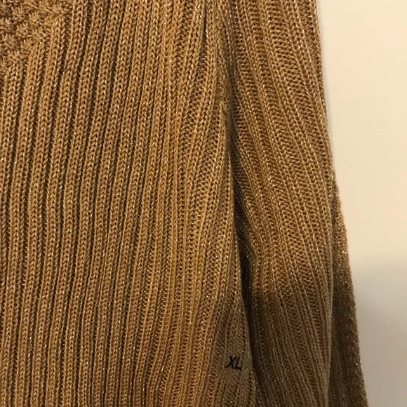 💜New York & Co. BNWT Gold Sweater💜 - Picture 3 of 3